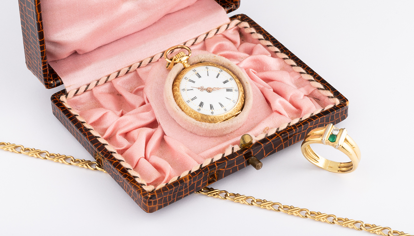 Numismatics, watches, jewelry, gems